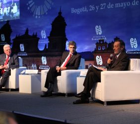 Eamon Gilmore, Rafael Pardo Rueda, Emilio Cassinello