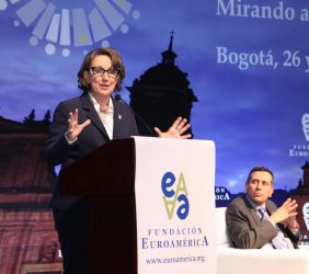 Secretaria General Iberoamericana Rebeca Grynspan y  Francisco Javier Echeverri