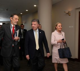 Emilio Cassinello, Presidente Santos y Benita Ferrero-Waldner
