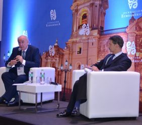 José Antonio García Belaunde, Embajador del Perú en España, y José Ignacio Salafranca, Diputado al Parlamento Europeo