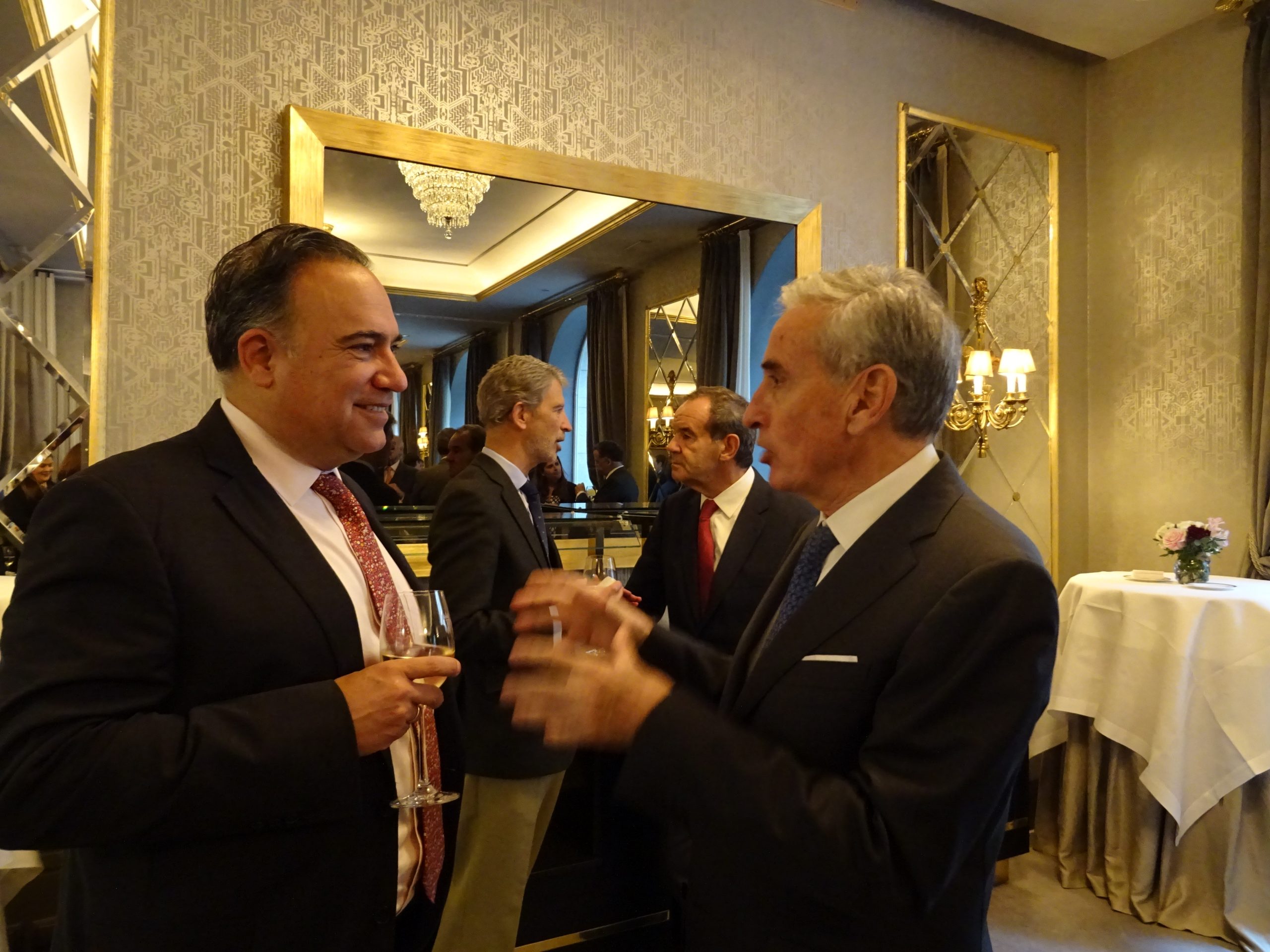 El Embajador de Colombia Luis Guillermo Plata y Ramón Jáuregui