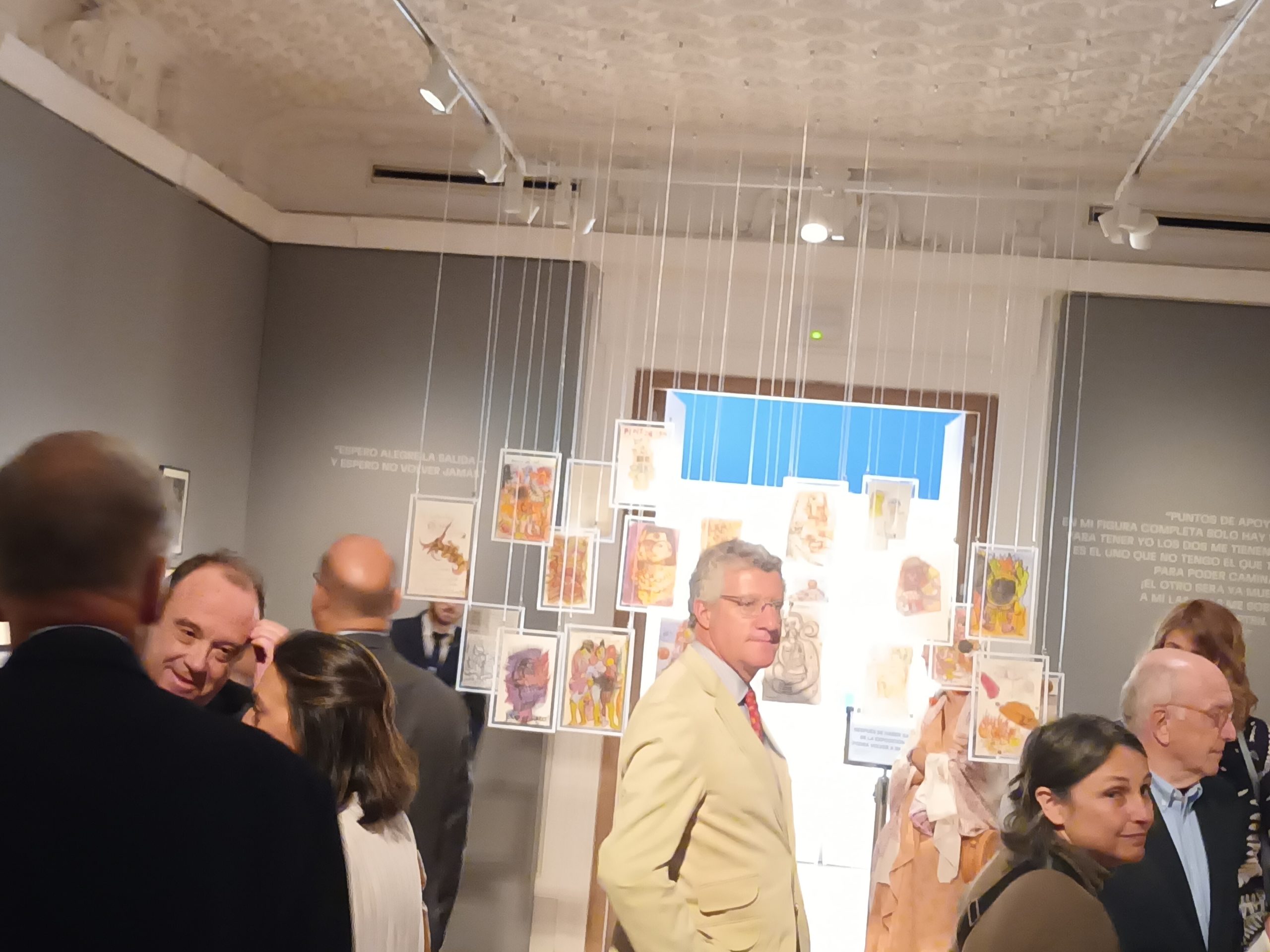Claudio Vallejo( LLYC) visita la Exposición de Frida Kahlo
