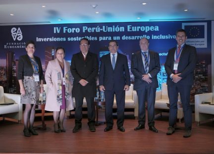 Ponentes de la Sesión El Perú y la Unión Europea, una colaboración estratégica de comercio y de inversión en el X Aniversario de la firma de su Acuerdo comercial. Apoyo a la internacionalización de las empresas en ambas regiones e integración en las cadenas de valor