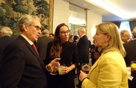 Ramón Jáuregui, Carla Hobbs (European Council on Foreign Relations) y María Lara Quinlan (Extenda)