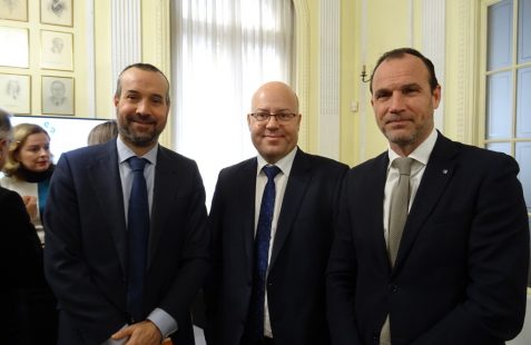 Pedro Monterp ( Bankinter), Víctor Baz (Repsol) y Ramón Calderon (Grupo Volkswagen)