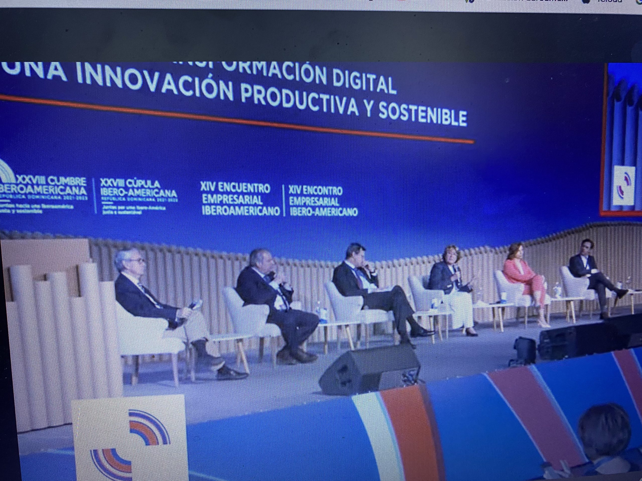 Conectividad y transformación digital para una innovación productiva y sostenible.
