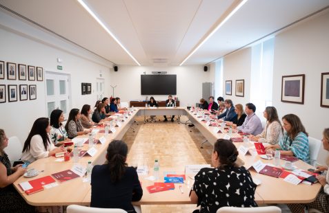 Encuentro: “Fortaleciendo la colaboración entre España y Perú a través de las Mujeres Empresarias