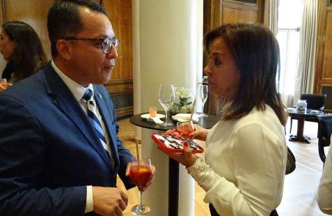 Embajador de Honduras y Embajadora de Venezuela en España