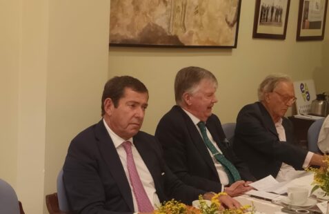 Desayuno con Carlos Giovanelli, y Guillermo Stanley (4)