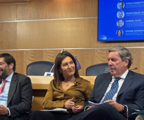 Juan Luis Gimeno,Oihane Agirregoitia y Gabriel Mato