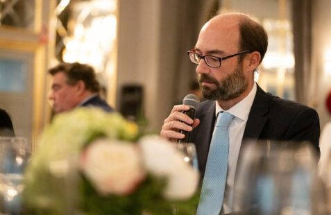 Almuerzo coloquio con la Ministra de Exteriores de Colombia (15)