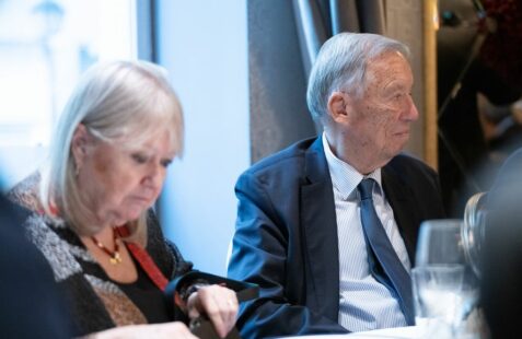 Almuerzo coloquio con la Ministra de Exteriores de Colombia (7)