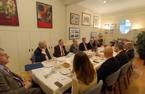 Michael Reid, Emilio Cassinello, Ramón Jáuregui, José Ignacio Salafranca, Ángel Durández, Carlos Malamudy Diego García-Sayan