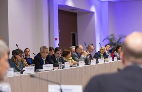 Mesa América Latina y el Caribe ante la nueva Geopolítica Mundial: retos y soluciones