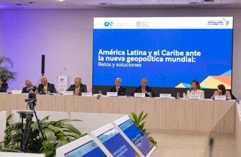 Mesa América Latina y el Caribe ante la nueva Geopolítica Mundial: retos y soluciones