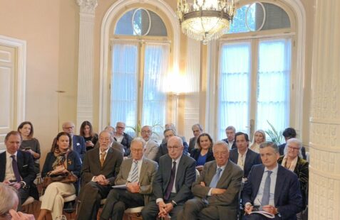 Desayuno-coloquio de la Fundación Euroamérica “El Euro Digital”