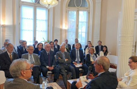 Desayuno-coloquio “El Euro Digital”