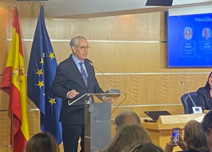 La defensa de Europa ante un nuevo orden internacional (8)