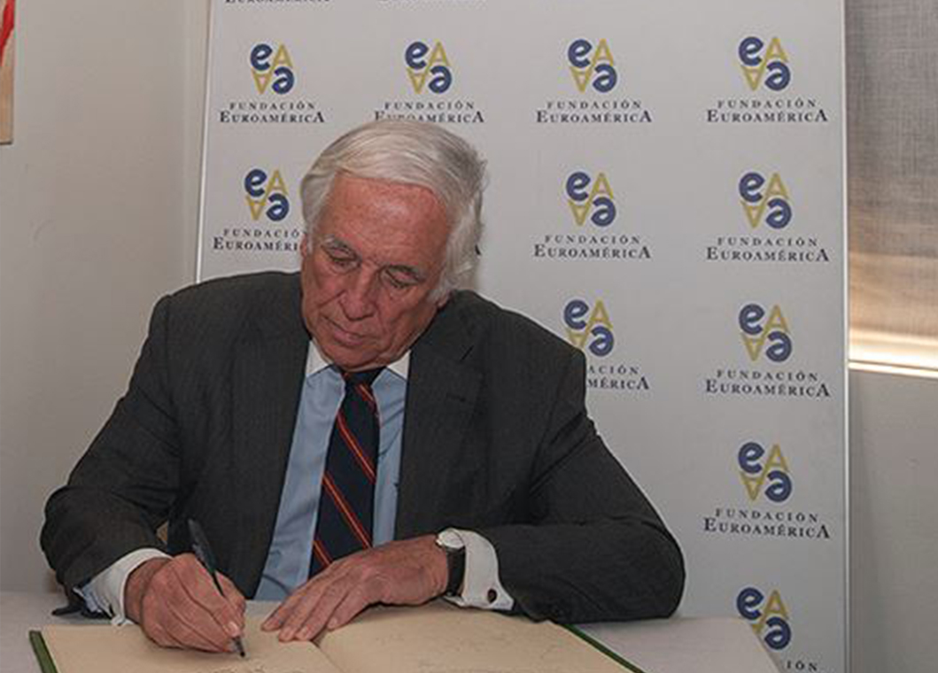 Fallecimiento de Carlos Espinosa de los Monteros