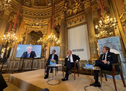 Ponentes de la sesión Innovación en la educación y en la empresa ejemplos de éxito empresarial con impacto. Sinergias entre ambo
